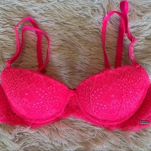 NWT VS PINK DATE PUSH UP BRA
